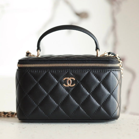 Elegant Quilted Mini Case