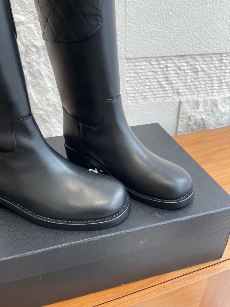 Women’s Viral Leather Boots