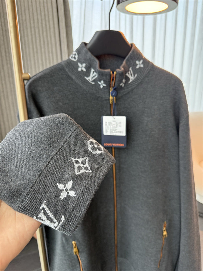 LUXURY KNIT SWEATER